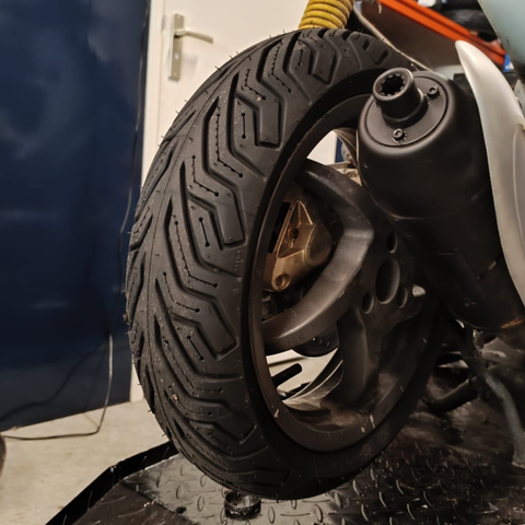 Reifen Michelin City Grip 2 130/60-13