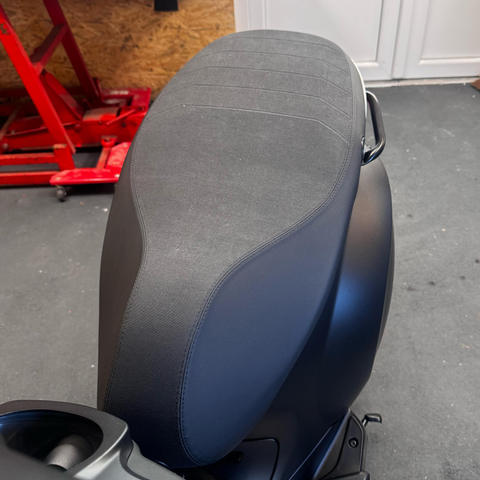 Saddle cover Vespa Sprint Euro5 facelift original (exclusive!)