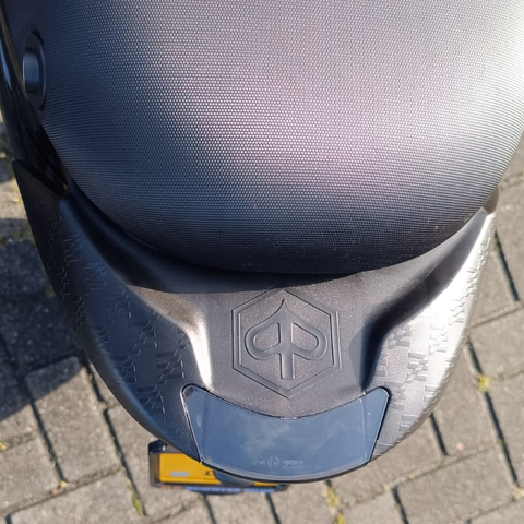 SP spoiler achtervleugel Piaggio Zip origineel 576121