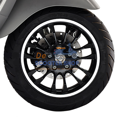 wielstickers 12 inch voor vespa sprint in het wit