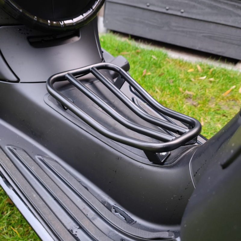accu bagagedrager voor vespa sprint en primavera in het chrome