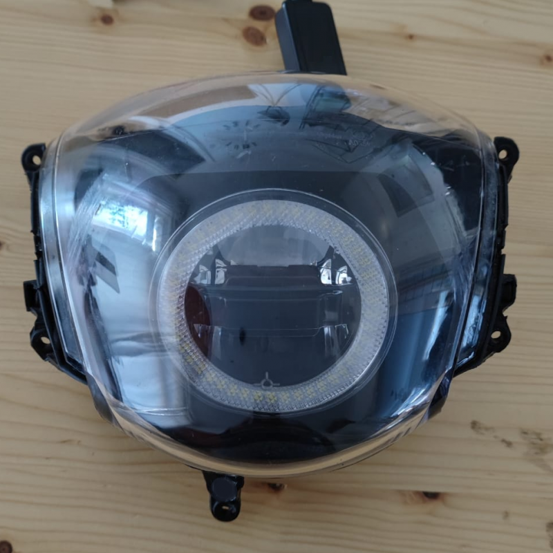 led angel eye in piaggio zip koplampunit