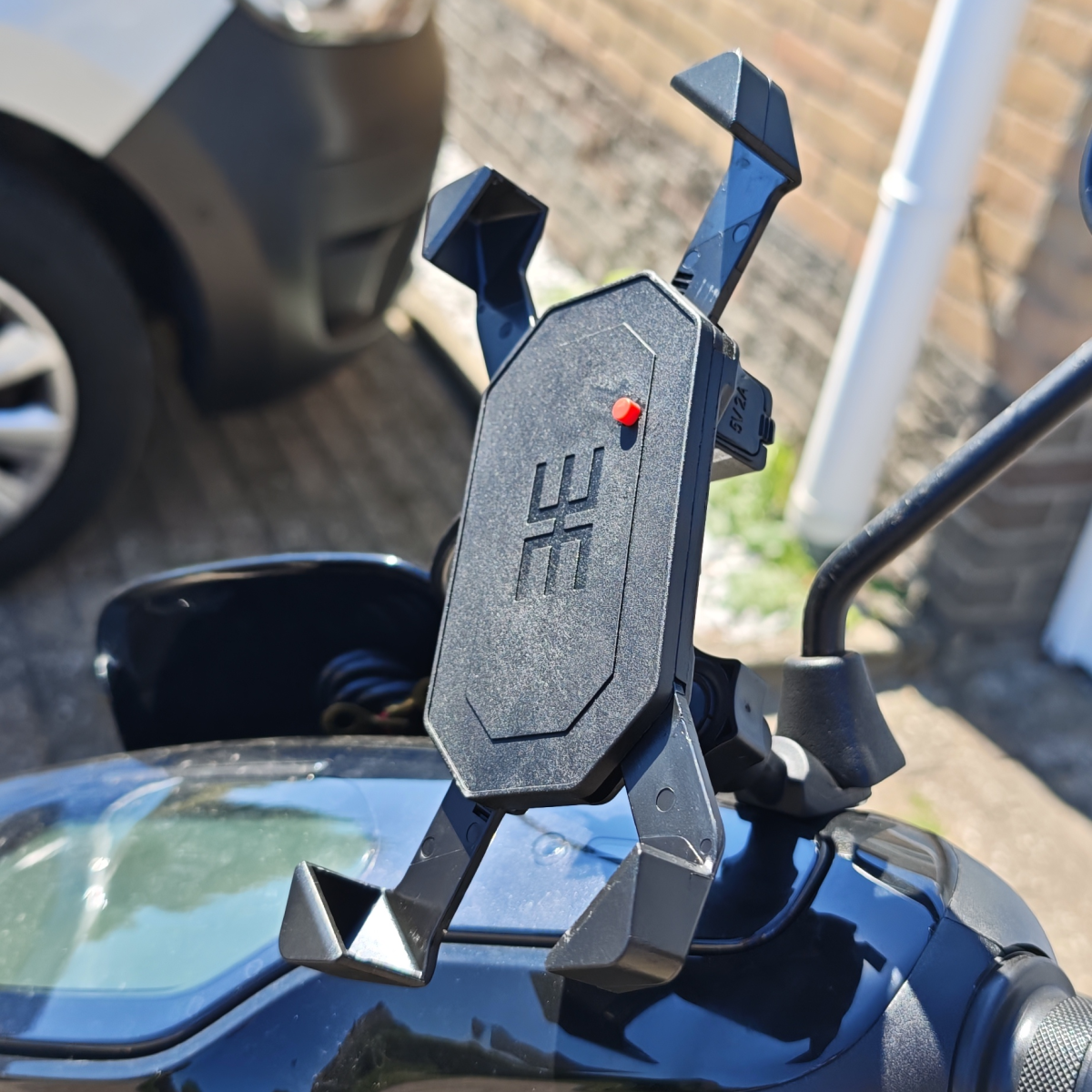 Telefoonhouder met USB-lader universeel