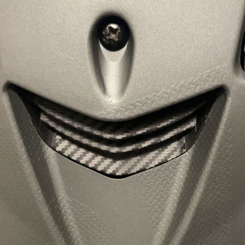 carbon folie op grill piaggio zip