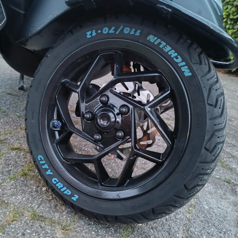 Voorvelg 12" Vespa Sprint/Primavera facelift 2024