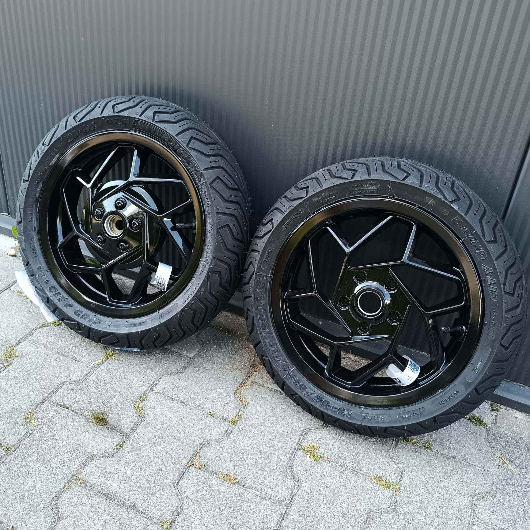 Rear wheel rim 12" Vespa Sprint/Primavera facelift 2024 1C00687200090