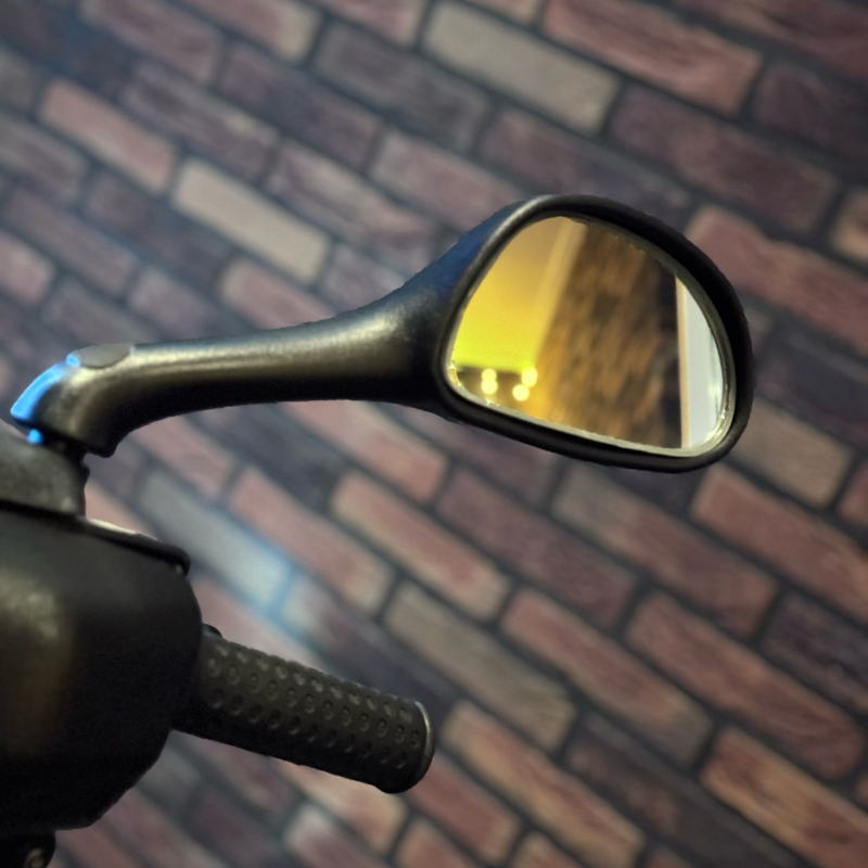 Spiegels Gilera Runner origineel (past ook op Zip)