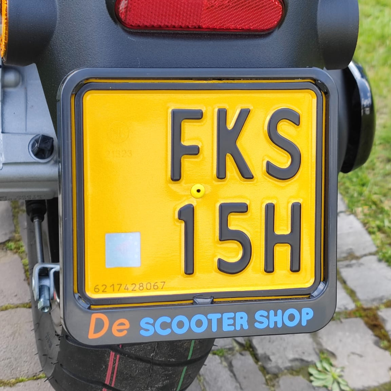 kentekenplaat pompnagel geel