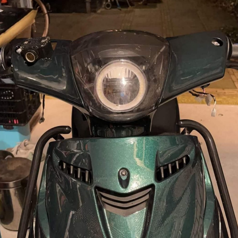 led angel eye voor piaggio zip monteren