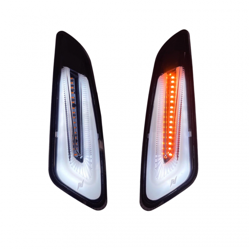 led knipperlicht van thndr strike voor vespa sprint voorkant