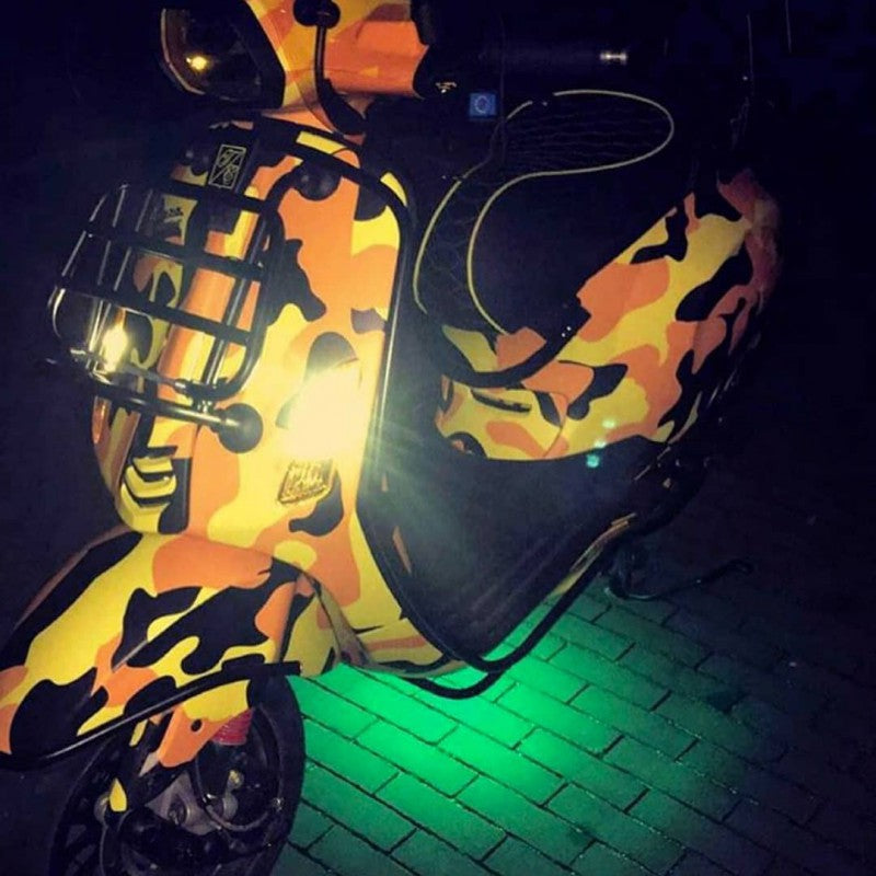 groene ledstrips op vespa sprint