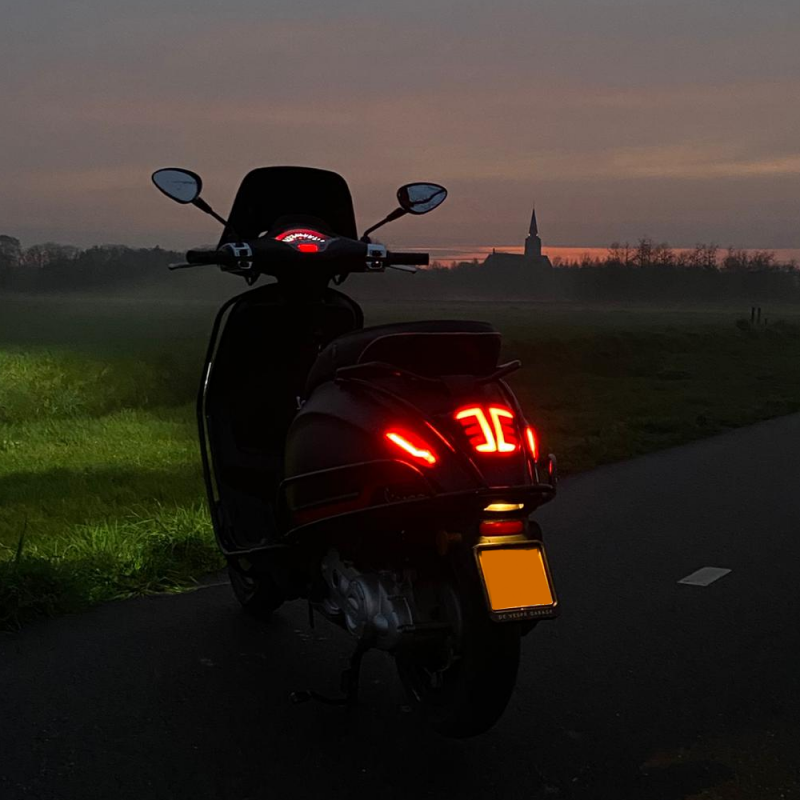 level 10 knipperlichten op vespa sprint