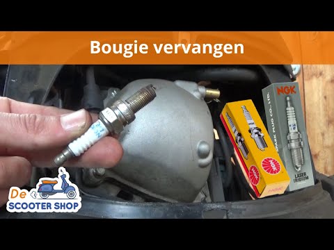 Bougie NGK CR8EB voor Piaggio Zip en Vespa