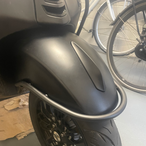 Verkleidungsteil für vorderen Kotflügel Vespa Sprint schwarz