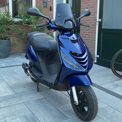 Piaggio Zip SP kappenset Mediterranean BMW blue