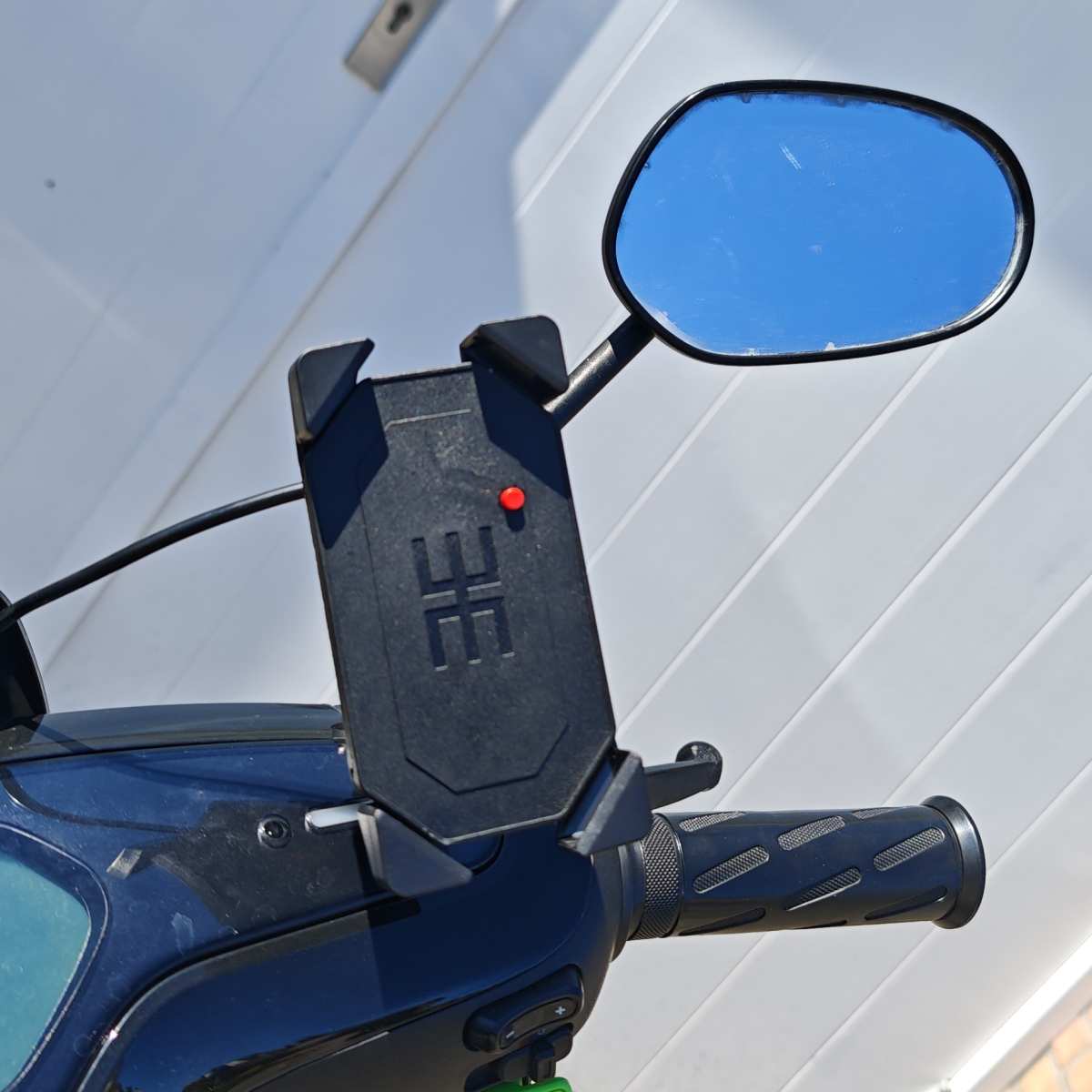 Telefoonhouder met USB-lader universeel